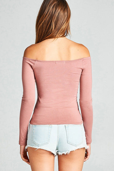 Ladies form-fitting silhouette fashion top